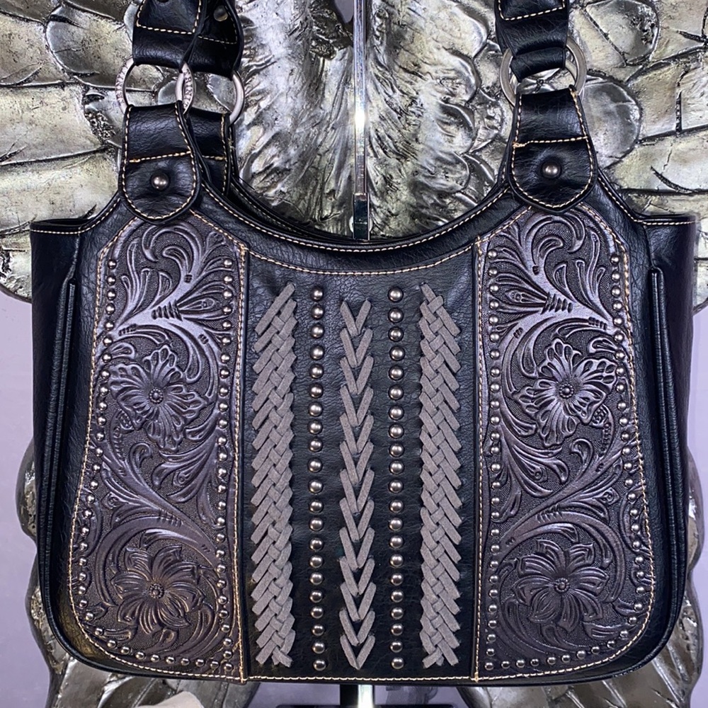 Trinity Ranch NWOT concealed weapon bag ๐ - Picture 2 of 11